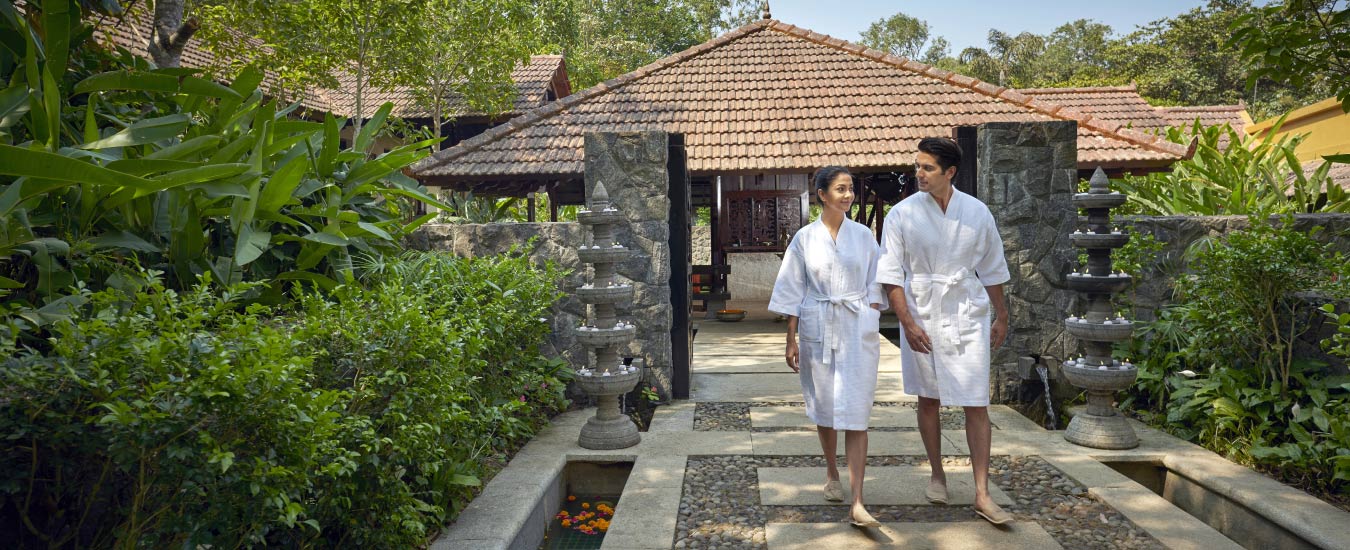 Experience Tea Leaf Massage in Munnar With Club Mahindra